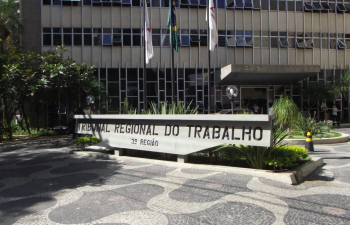 NJ – JT Determina Reintegração De Empregada De Empresa De Transporte Dispensada às Vésperas Da Aposentadoria