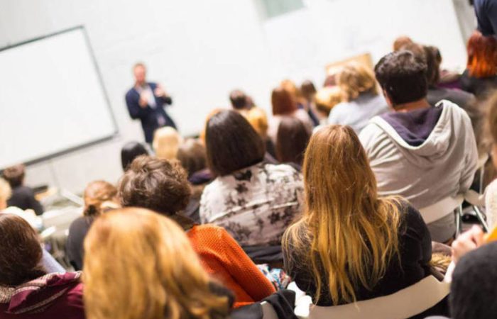 Faculdade Particular é Condenada A Indenizar Coordenadora Pelo Atraso Reiterado De Salários